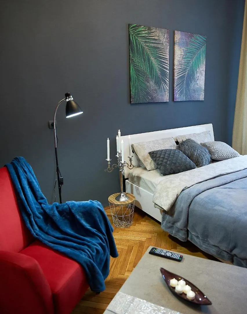 Stylish Apartments In The Center Leópolis 0*,
