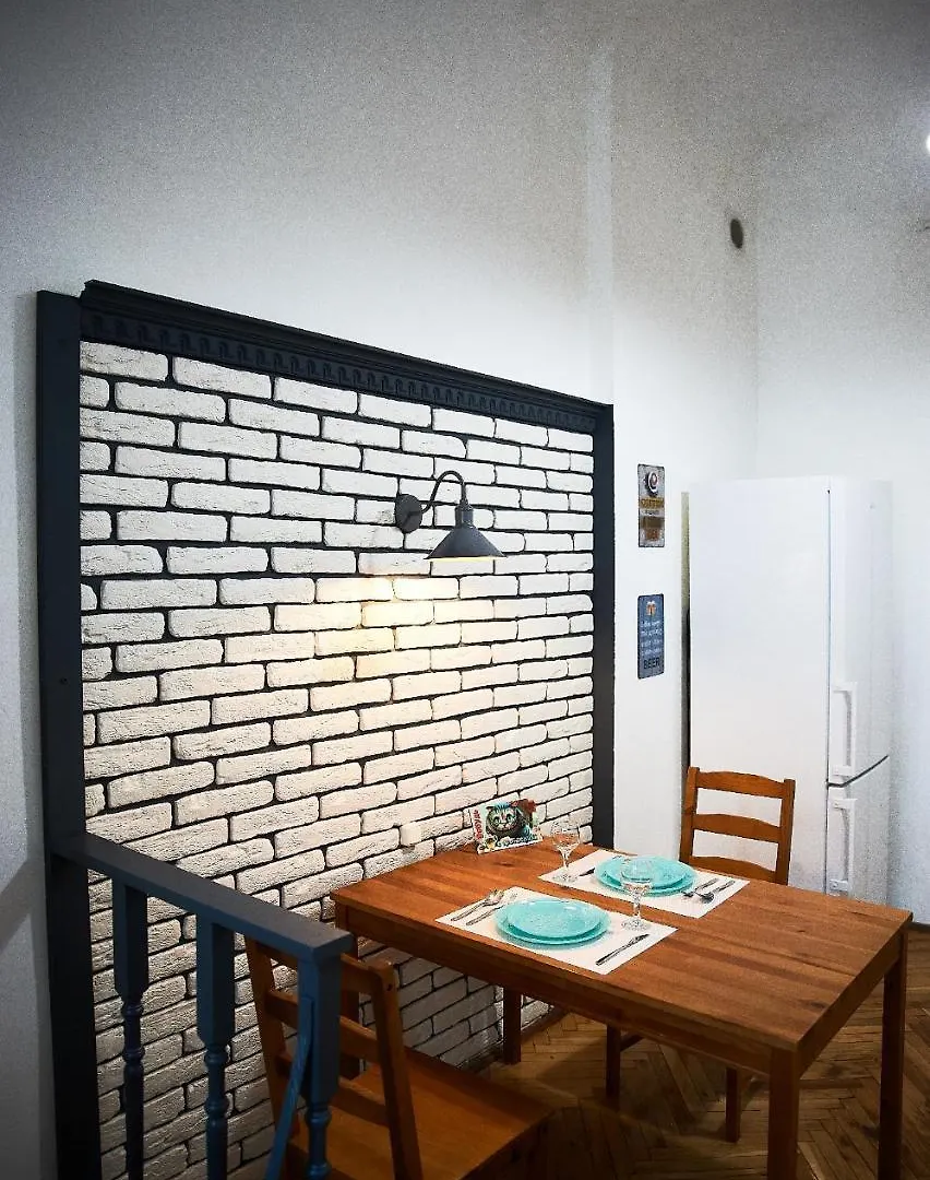 Stylish Apartments In The Center Leópolis